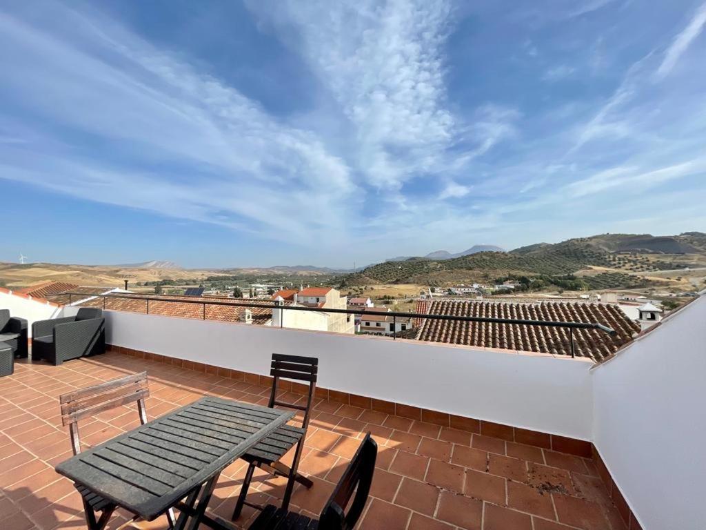 Apartment With Terrace Ardales Bagian luar foto